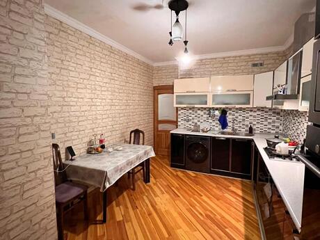 Продаётся 3-комнатная квартира в старом фонде, Xalqlar Dostluğu, 80 м², 162 000 AZN, фото 5 / 12