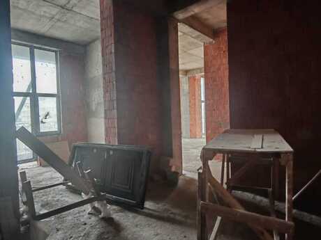 3-room new-build apartment for sale in Nərimanov, 95 m², 250 000 AZN, photo 2 / 8