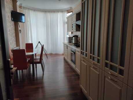 3-room new-build apartment for rent in Şah İsmayıl Xətai, 150 m², 1 200 AZN/mo, photo 5 / 12