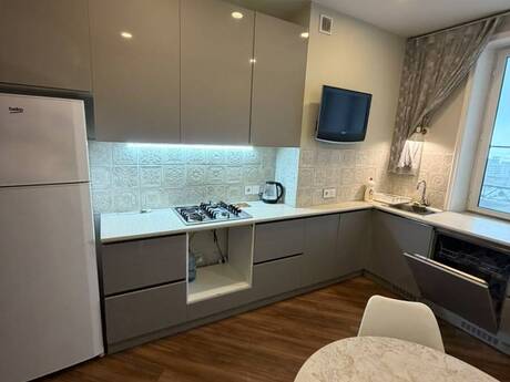 3-room new-build apartment for rent in Nizami, 110 m², 1 100 AZN/mo, photo 3 / 12