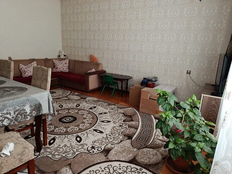 3 otaqlı mənzil, 70 m², Suraxanı, 630 AZN