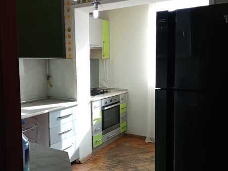 Yasamalda 5 otaqlı köhnə tikili mənzil kirayə verilir, 110 m², 799 AZN/ay, şəkil 4 / 12