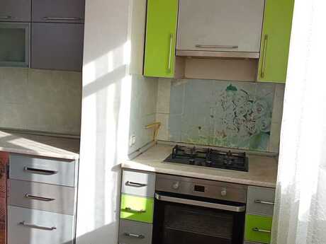 Yasamalda 5 otaqlı köhnə tikili mənzil kirayə verilir, 110 m², 799 AZN/ay, şəkil 5 / 12