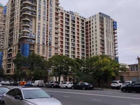 Elan №6530122 - Bakı, Elmlər Akademiyası m., 4 otaqlı, 322 m², 9/16 mərtəbə