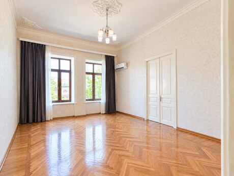 3-room old-build apartment for sale in 28 May, 120 m², 259 000 AZN, photo 3 / 10