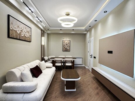 Продаётся 3-комнатная квартира в новостройке, Həzi Aslanov, 82 м², 249 000 AZN, фото 2 / 11