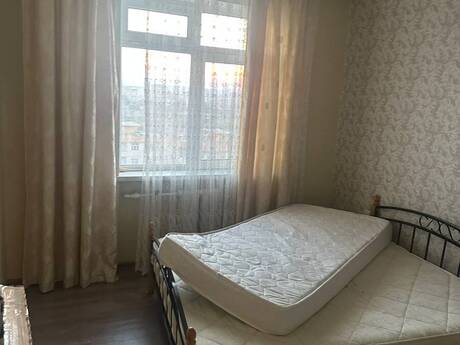 Suraxanıda 3 otaqlı köhnə tikili mənzil kirayə verilir, 125 m², 650 AZN/ay, şəkil 3 / 8