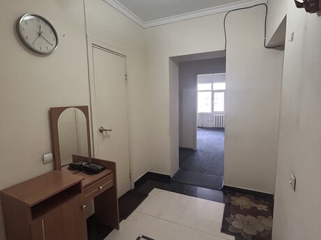 Продаётся 3-комнатная квартира в старом фонде, Elmlər Akademiyası, 93 м², 310 000 AZN, фото 3 / 12