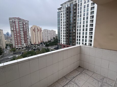 Продаётся 3-комнатная квартира в старом фонде, Elmlər Akademiyası, 93 м², 310 000 AZN, фото 2 / 12