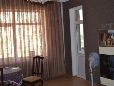 Продаётся 3-комнатная квартира в новостройке, Nizami, 145 м², 350 000 AZN, фото 3 / 5
