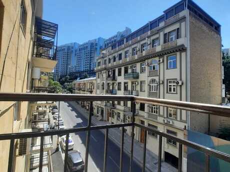 İçəri Şəhərdə 1 otaqlı köhnə tikili mənzil kirayə verilir, 45 m², 750 AZN/ay, şəkil 5 / 10