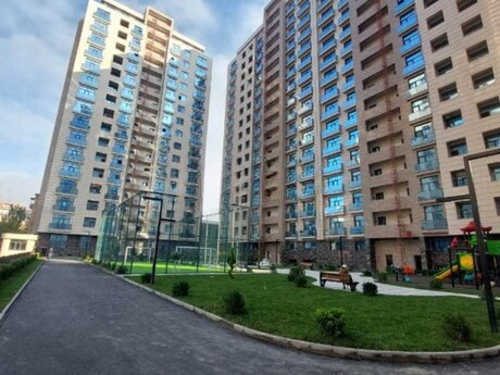 4 otaqlı mənzil, 149 m², 28 May, 590 000 AZN