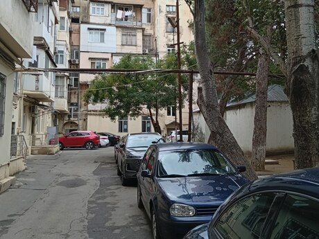 Elmlər Akademiyasında 2 otaqlı köhnə tikili mənzil satılır, 70 m², 210 000 AZN, şəkil 3 / 9