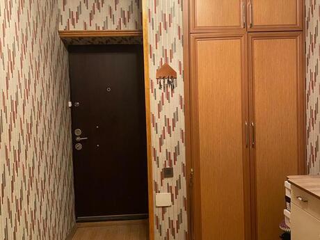 Elan №6530451 - Bakı, 8 Noyabr m., 4 otaqlı, 115 m², 4/9 mərtəbə
