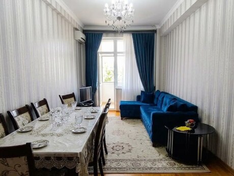 3-room apartment, 90 m², Səbail, 255 000 AZN