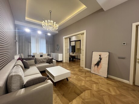 Sahildə 3 otaqlı yeni tikili mənzil kirayə verilir, 140 m², 4 000 AZN/ay, şəkil 3 / 12