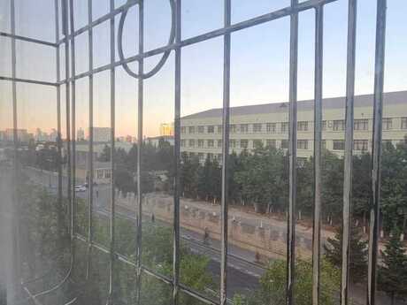 Elmlər Akademiyasında 3 otaqlı köhnə tikili mənzil satılır, 90 m², 240 000 AZN, şəkil 4 / 12