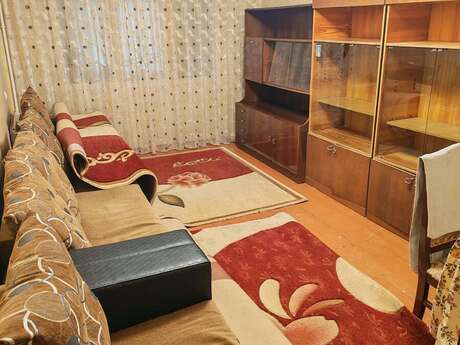 3 rooms · 90 m² · floor 2/5, Azadlıq Prospekti