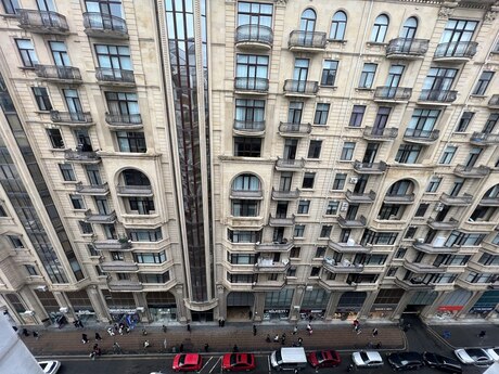 Sahildə 7 otaqlı yeni tikili mənzil kirayə verilir, 320 m², 8 500 AZN/ay, şəkil 2 / 12