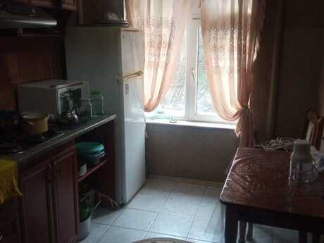 3-room old-build apartment for sale in Elmlər Akademiyası, 100 m², 340 000 AZN, photo 2 / 9