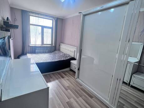 3-room old-build apartment for sale in Neftçilər, 61 m², 200 000 AZN, photo 3 / 12