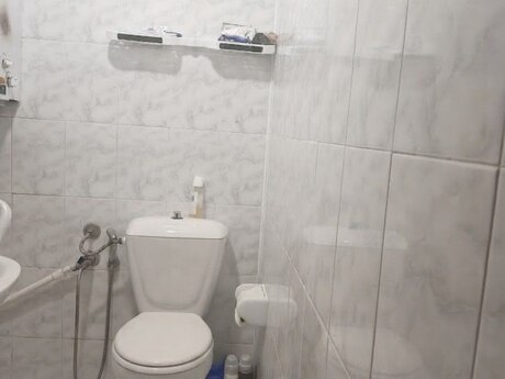 Продаётся 1-комнатная квартира в старом фонде, Biləcəri, 35 м², 100 000 AZN, фото 4 / 5