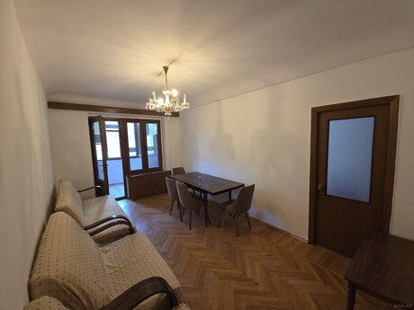 Elan №6530568 - Bakı, Elmlər Akademiyası m., 4 otaqlı, 110 m², 2/5 mərtəbə