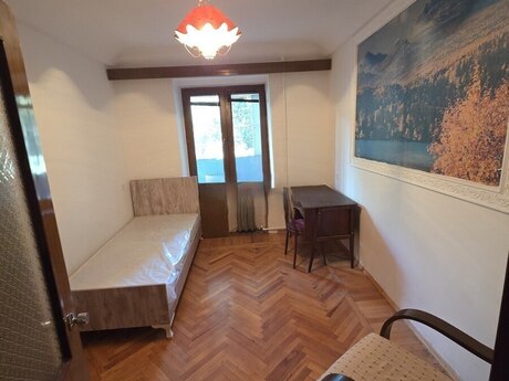 4-room old-build apartment for rent in Elmlər Akademiyası, 110 m², 1 000 AZN/mo, photo 5 / 11