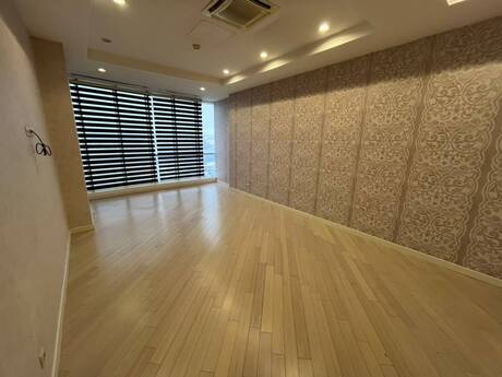 Elan №6530579 - Bakı, Bakmil m., 10 otaqlı, 550 m²