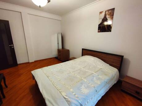 Продаётся 3-комнатная квартира в старом фонде, Sahil, 57 м², 320 000 AZN, фото 4 / 11