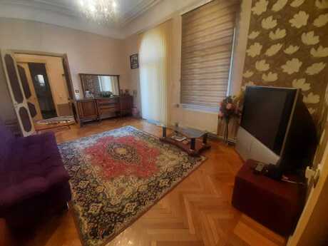 Сдаётся 2-комнатная квартира в старом фонде, 28 May, 85 м², 1 000 AZN/мес, фото 3 / 9