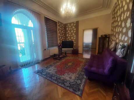 Сдаётся 2-комнатная квартира в старом фонде, 28 May, 85 м², 1 000 AZN/мес, фото 2 / 9
