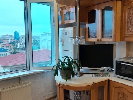 2 otaq · 170 m² · 8/16 mərtəbə, Nəriman Nərimanov