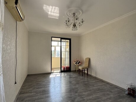 Avtovağzalda 2 otaqlı köhnə tikili mənzil satılır, 40 m², 109 000 AZN, şəkil 2 / 12