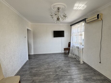 Avtovağzalda 2 otaqlı köhnə tikili mənzil satılır, 40 m², 109 000 AZN, şəkil 4 / 12