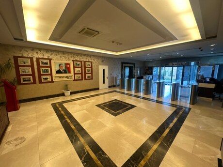Elan №6530493 - Bakı, Bakmil m., 4 otaqlı, 230 m²