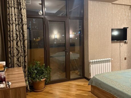 2-room new-build apartment for sale in Elmlər Akademiyası, 106 m², 340 000 AZN, photo 2 / 7