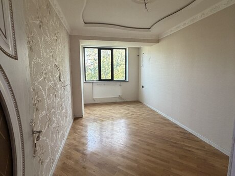 Продаётся 3-комнатная квартира в старом фонде, 8-ci kilometr, 80 м², 215 000 AZN, фото 2 / 8