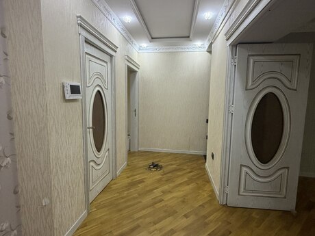 Продаётся 3-комнатная квартира в старом фонде, 8-ci kilometr, 80 м², 215 000 AZN, фото 4 / 8