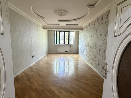 3 otaq · 80 m² · 3/5 mərtəbə, 8-ci kilometr