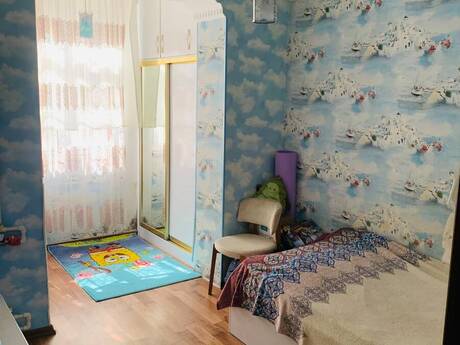 Əhmədlidə 5 otaqlı köhnə tikili mənzil satılır, 125 m², 235 000 AZN, şəkil 5 / 12