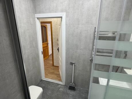 Azadlıq Prospektidə 3 otaqlı köhnə tikili mənzil kirayə verilir, 80 m², 200 AZN/ay, şəkil 3 / 9