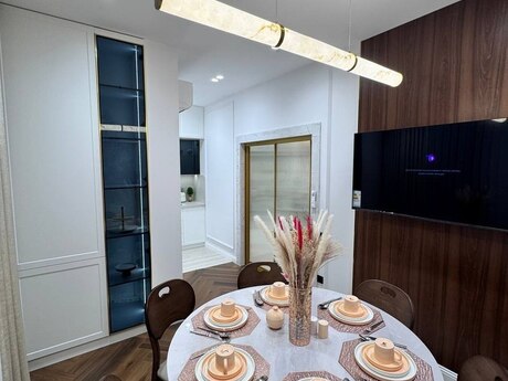 Koroğlu Residence kompleksində 3 otaqlı yeni tikili mənzil kirayə verilir, 115 m², 1 900 AZN/ay, şəkil 4 / 9