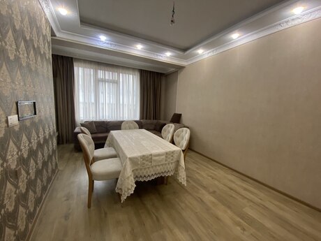 Capital Plaza kompleksində 3 otaqlı yeni tikili mənzil satılır, 79 m², 350 000 AZN, şəkil 3 / 12
