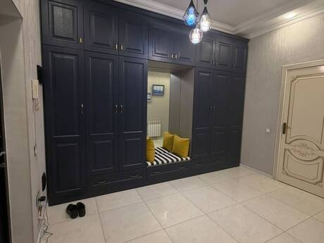 2 otaq · 95 m² · 13/16 mərtəbə, Qara Qarayev