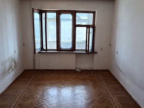 Memar Əcəmidə 3 otaqlı köhnə tikili mənzil satılır, 75 m², 220 000 AZN, şəkil 2 / 12