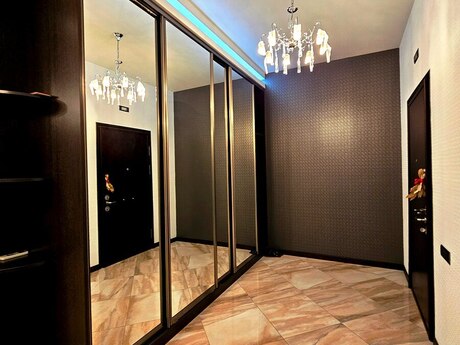Elan №6530976 - Bakı, 8 Noyabr m., 4 otaqlı, 178 m², 11/18 mərtəbə