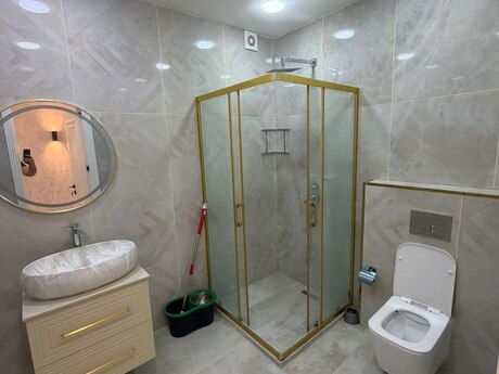 3-room new-build apartment for rent in Gənclik, 96 m², 1 400 AZN/mo, photo 5 / 10