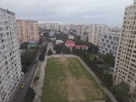 Продаётся 2-комнатная квартира в новостройке, İnşaatçılar, 90 м², 235 000 AZN, фото 2 / 12