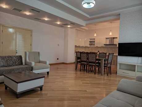 3-room new-build apartment for rent in İçəri Şəhər, 155 m², 1 700 AZN/mo, photo 3 / 12